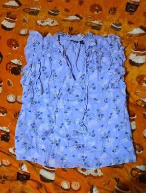 Versona Lavender Floral Tie-Neck Camisole